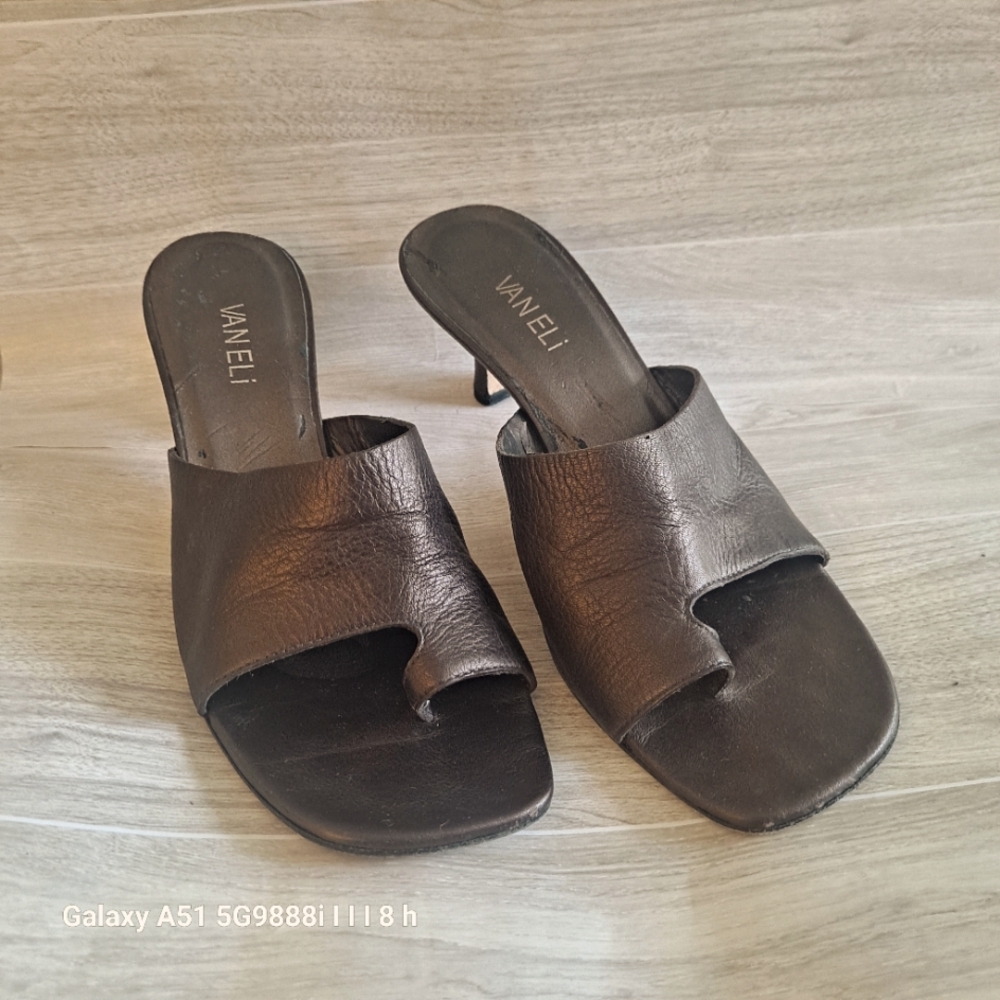 Vaneli Sandals